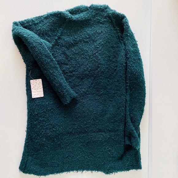 ✨New FREE PEOPLE Once In A Lifetime Fuzzy Cardigan - Picture 4 of 10